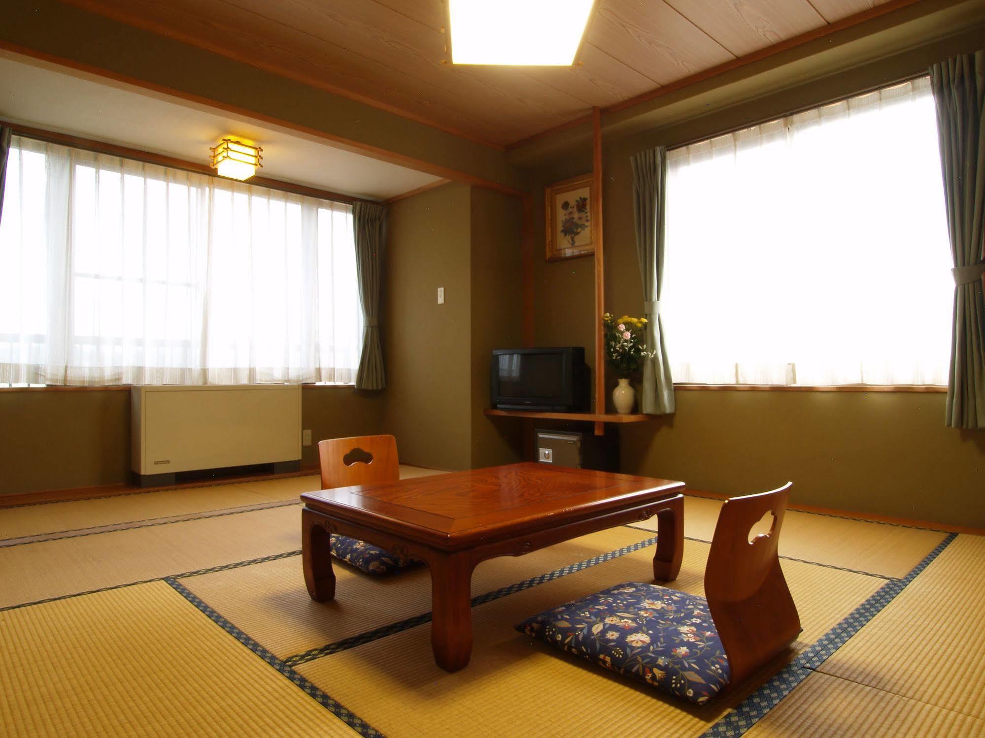 Central Inn Hakuba Luaran gambar